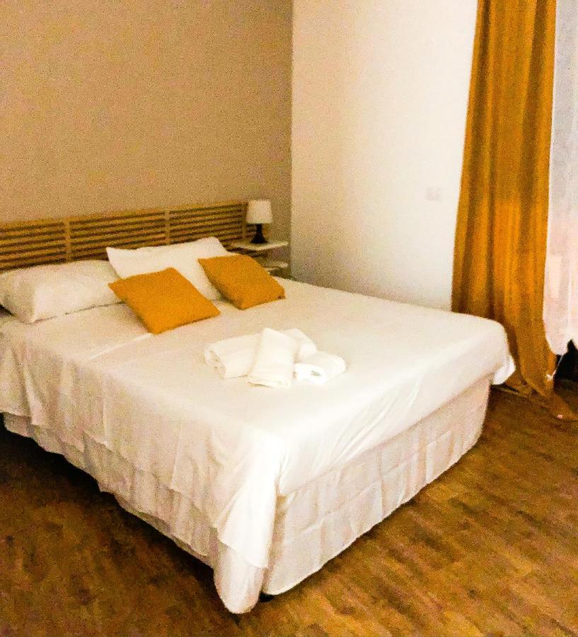 Napoli Central Station Deluxe Bed and Breakfast Eksteriør billede